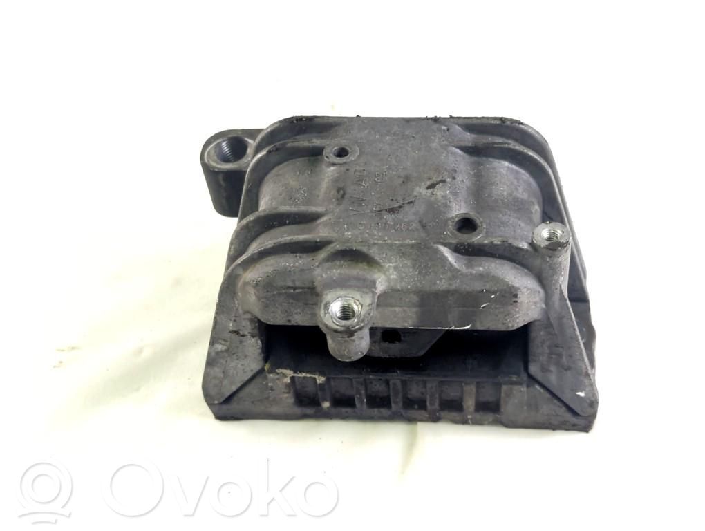 Audi A3 S3 8P Engine mounting bracket 