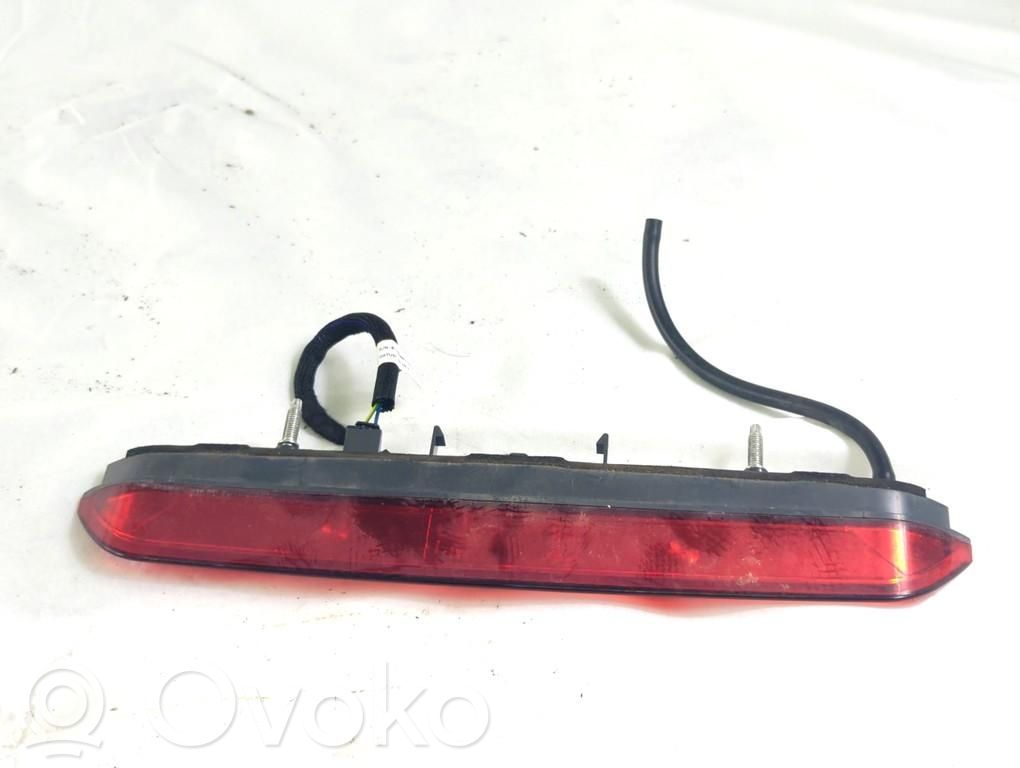 Peugeot 2008 II Luce d’arresto centrale/supplementare