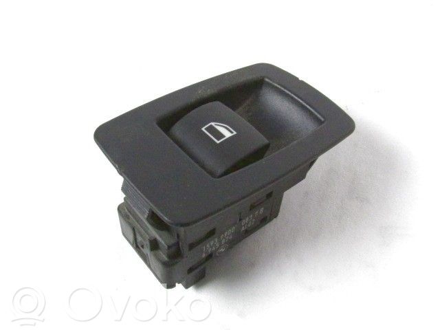 Electric window control switch   6945874