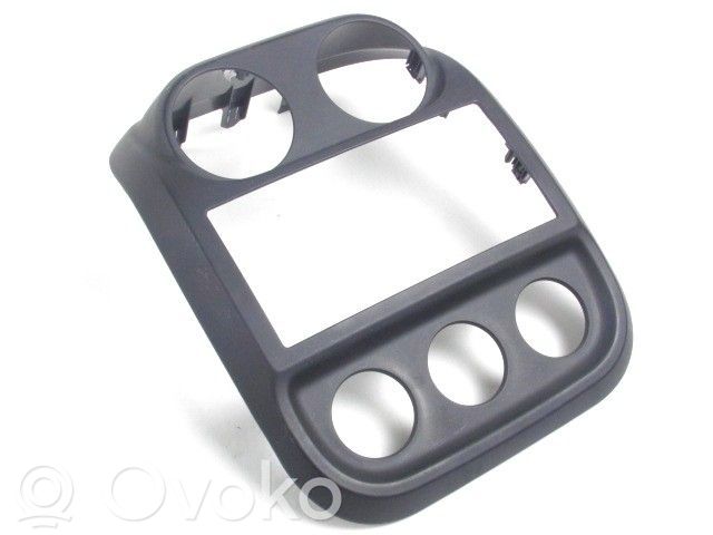 Jeep Compass Moldura del panel 