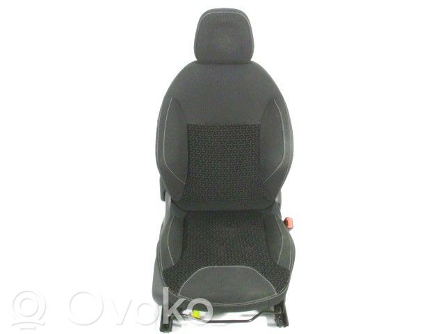 Citroen C3 Etumatkustajan istuin 