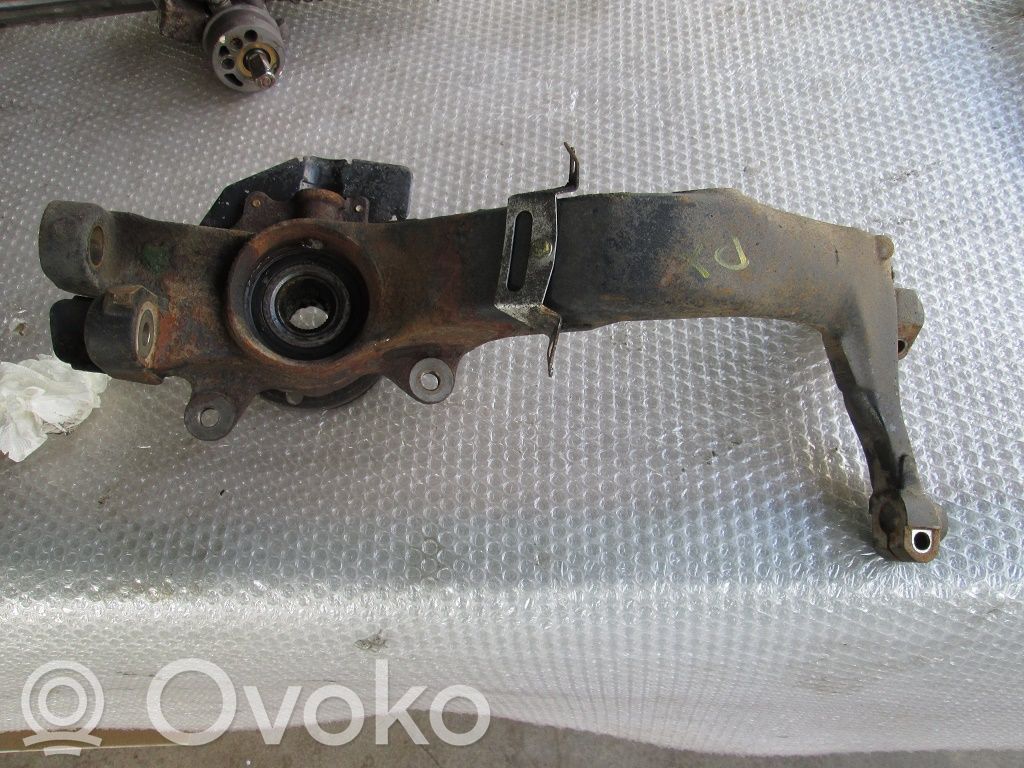 Audi A8 S8 D2 4D Fuso a snodo con mozzo ruota anteriore 