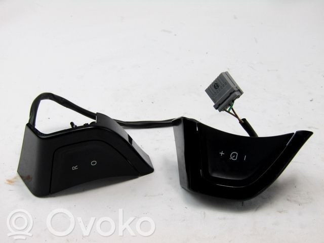 Renault Koleos I Boutons / interrupteurs volant 