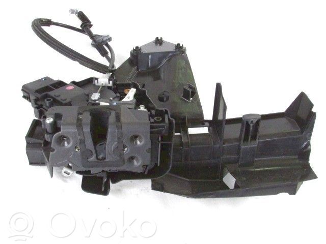 Ford Focus Aizmugurē slēdzene 
