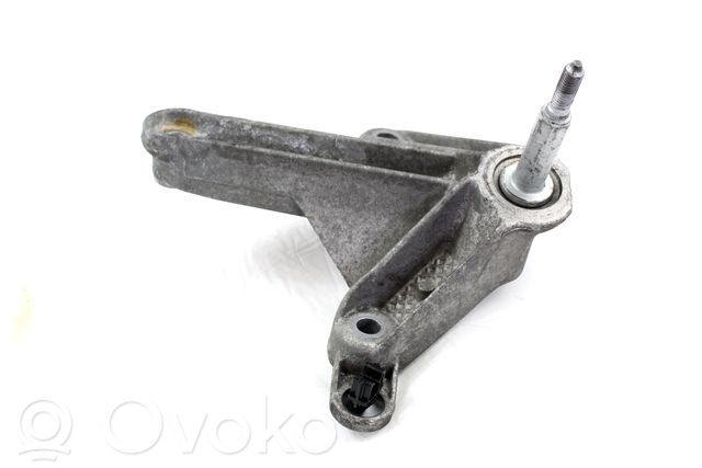 Gearbox mounting bracket   8200043084