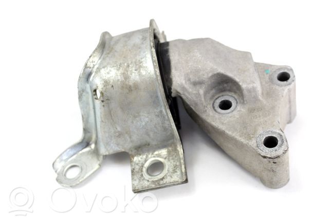 Lancia Ypsilon Engine mounting bracket 