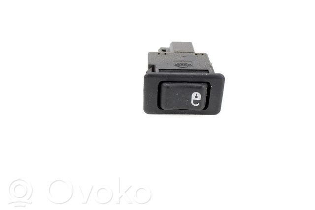 Nissan Terrano Otros interruptores/perillas/selectores 