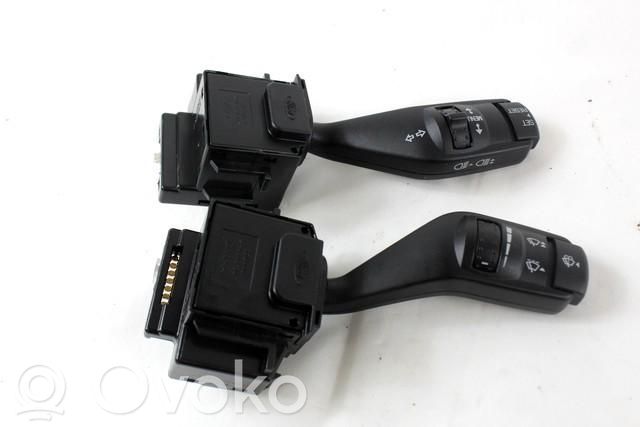 Ford Focus Wiper turn signal indicator stalk/switch 