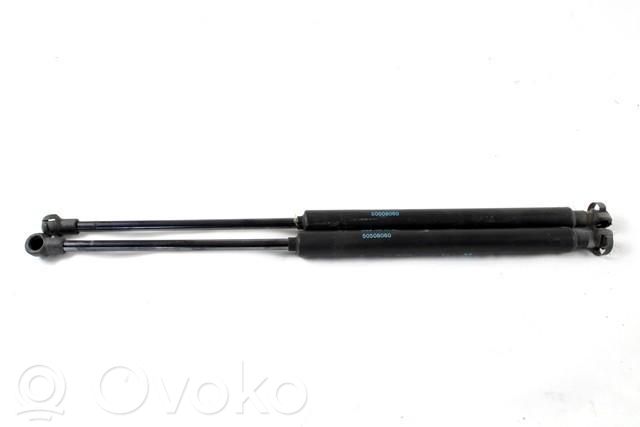 Alfa Romeo GT Amortizor capotă motor 