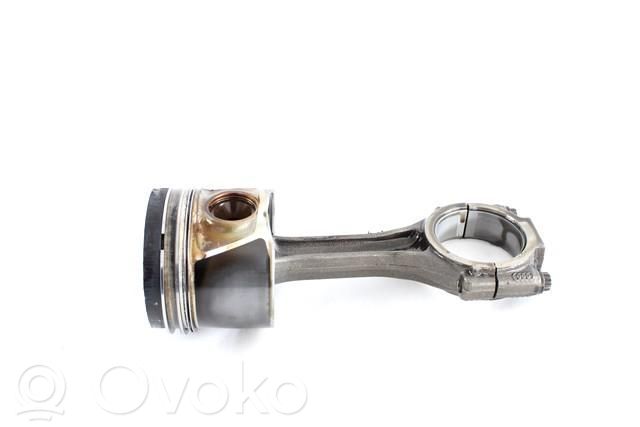 Piston cu bielă   03G107065J