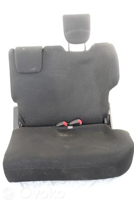 Toyota Yaris Al treilea rând de scaune