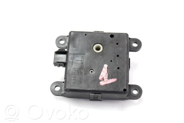 Nissan X-Trail T30 Motor/actuator clapetă aer 