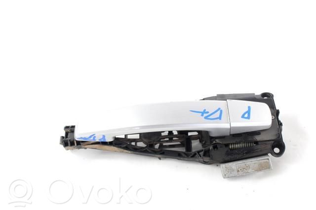 Opel Astra J Maniglia esterna per portiera posteriore 