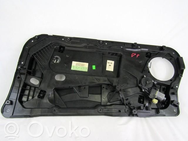 Ford Fiesta Macara ușă față cu motor 