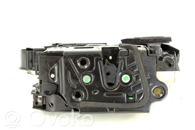 Volkswagen Polo V 6R Serratura portiera anteriore