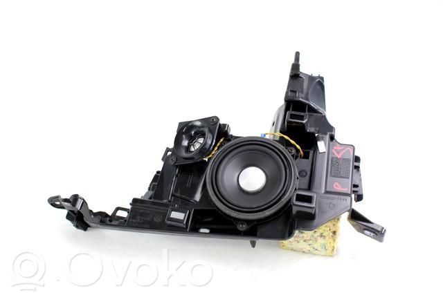 BMW 4 F32 F33 Boczek / Tapicerka / bagażnika 