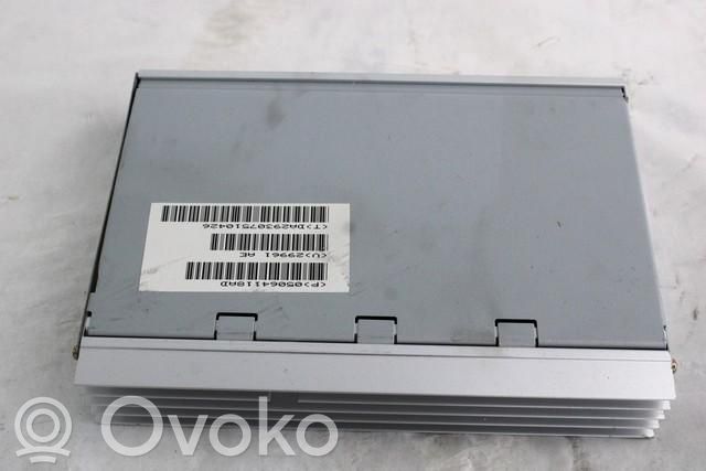 Amplificador de sonido   05064118AD