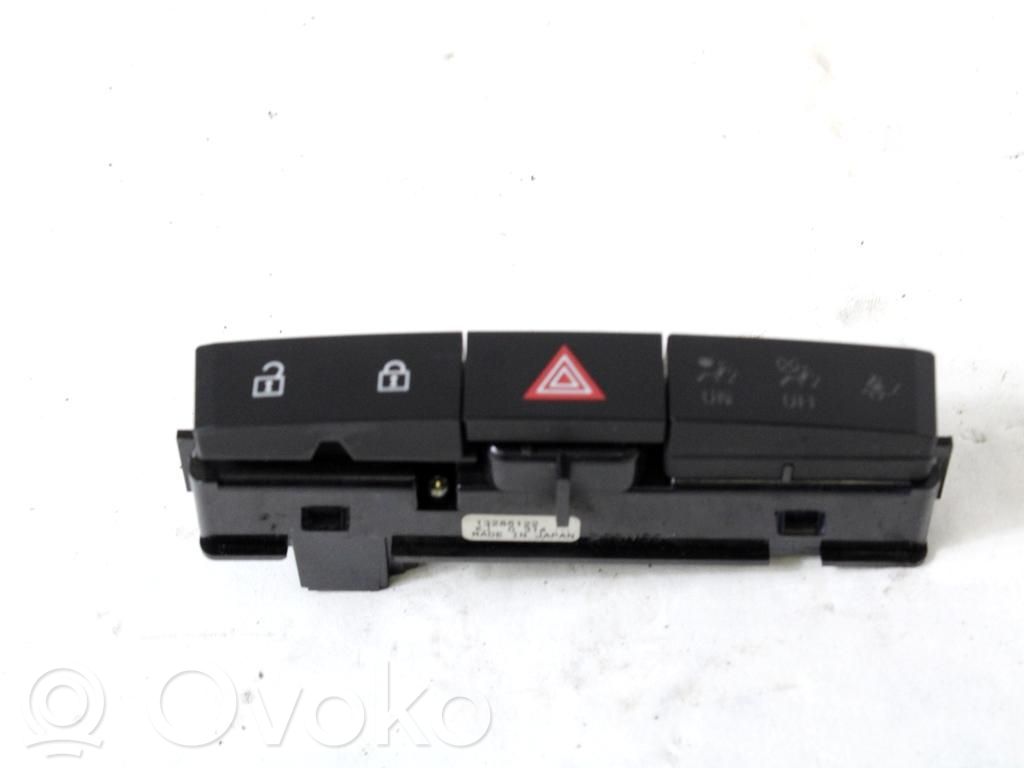 Schalter Warnblinkanlage   13285122