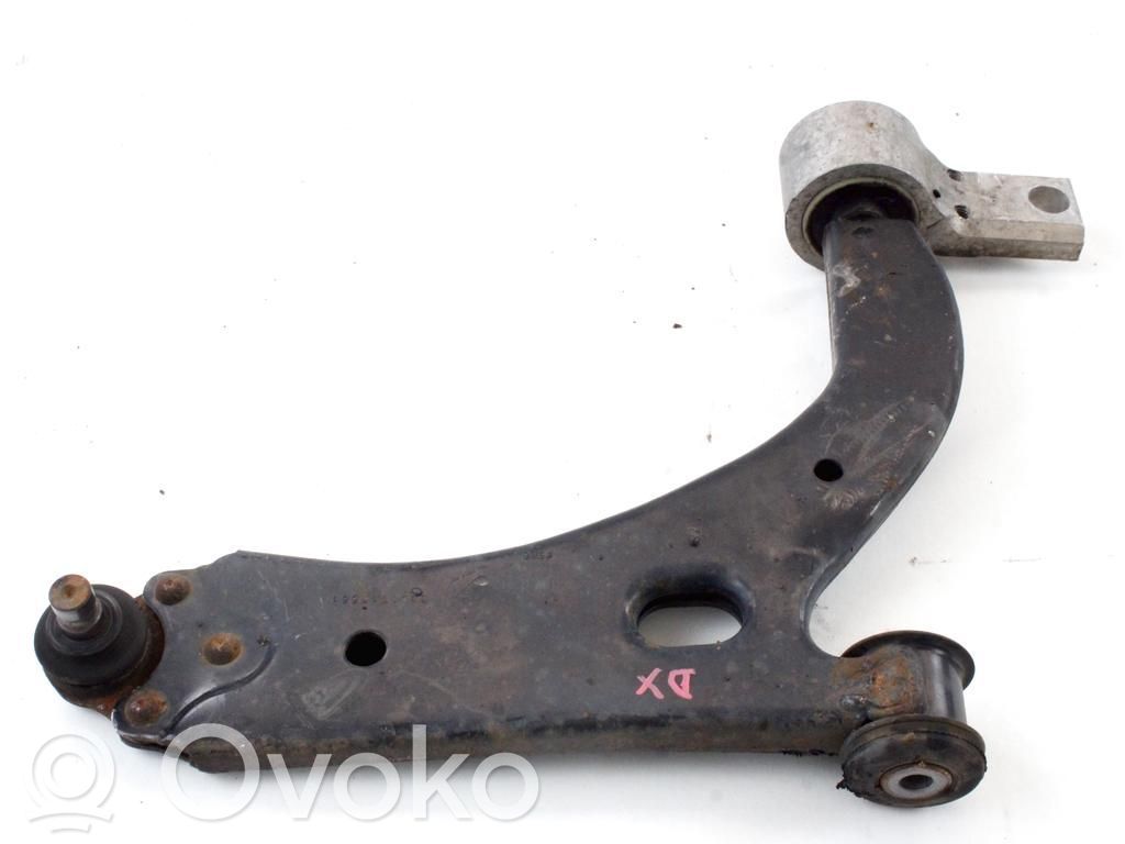 Ford Fiesta Dolny wahacz przedni 
