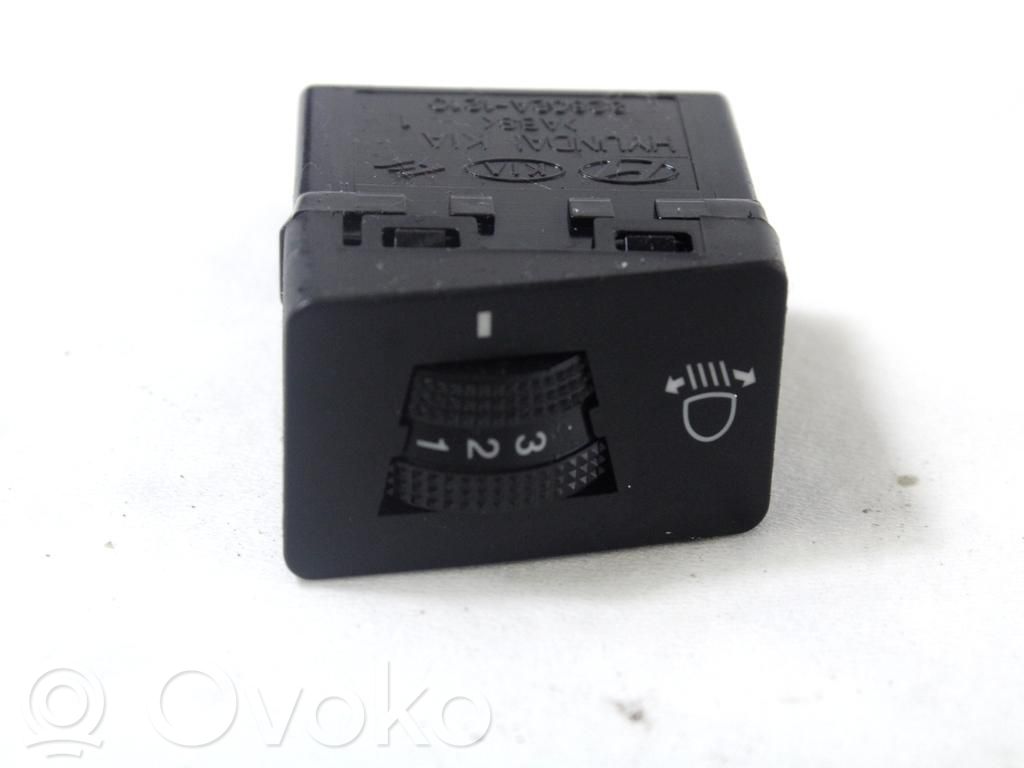 Hyundai ix35 Headlight level height control switch 