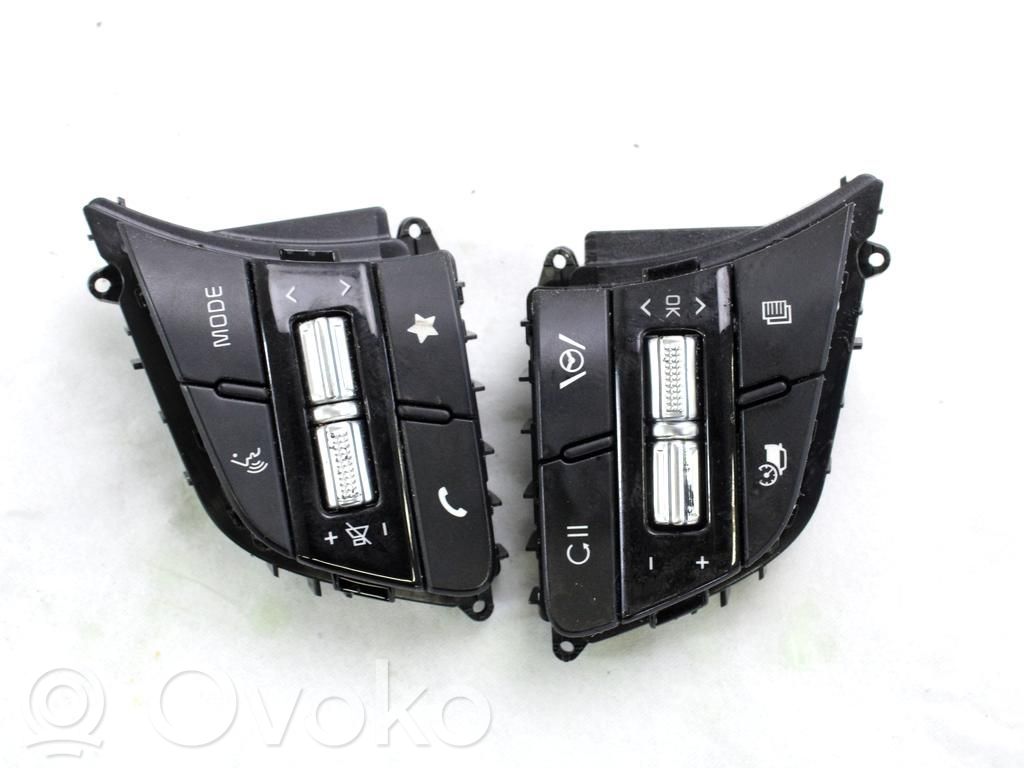 KIA Ceed Boutons / interrupteurs volant 