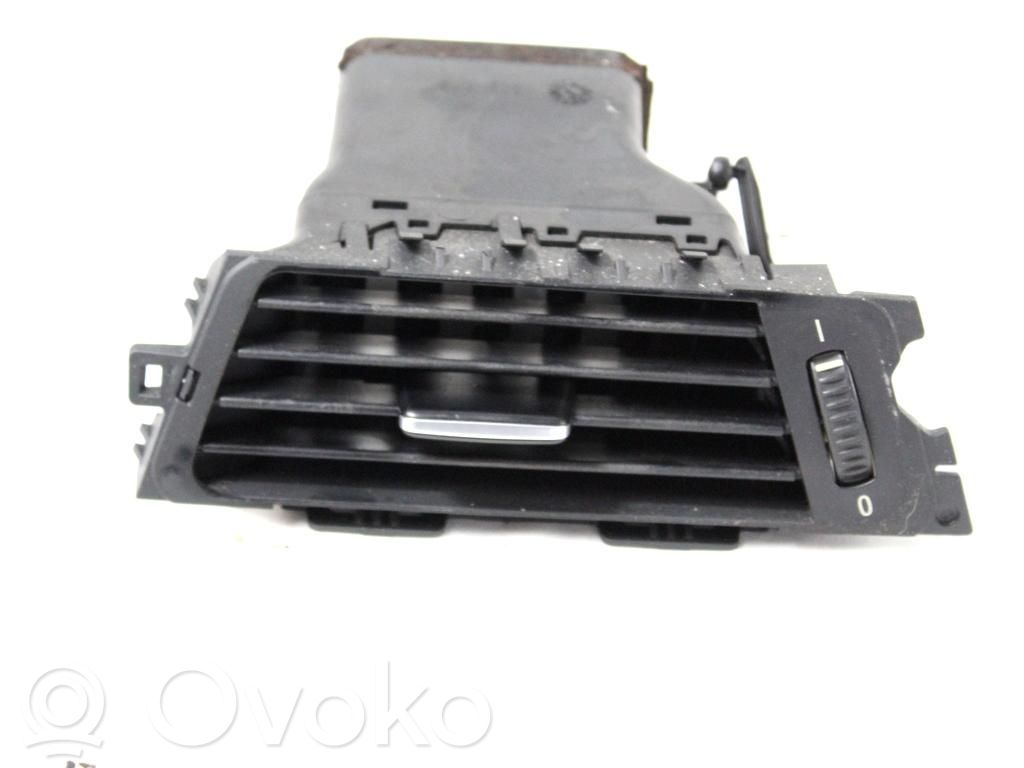 Grilă ventilație/ramă laterală bord   64229130460