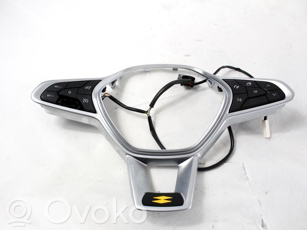 Boutons / interrupteurs volant   34268109D