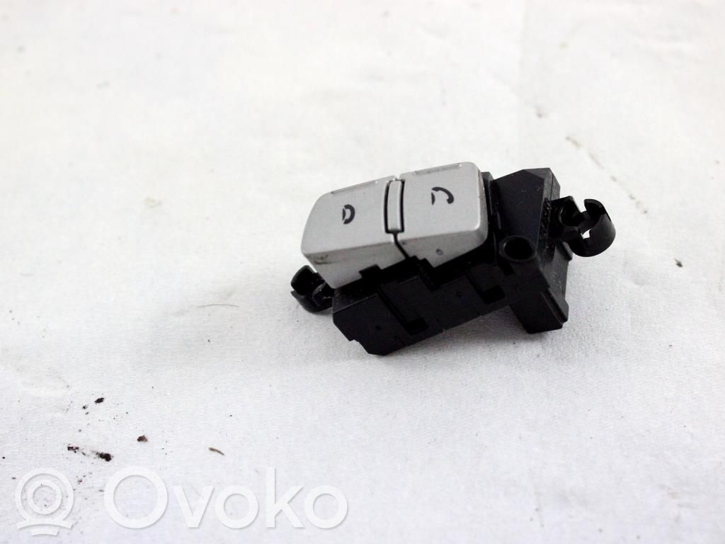 KIA Ceed Autres commutateurs / boutons / leviers 