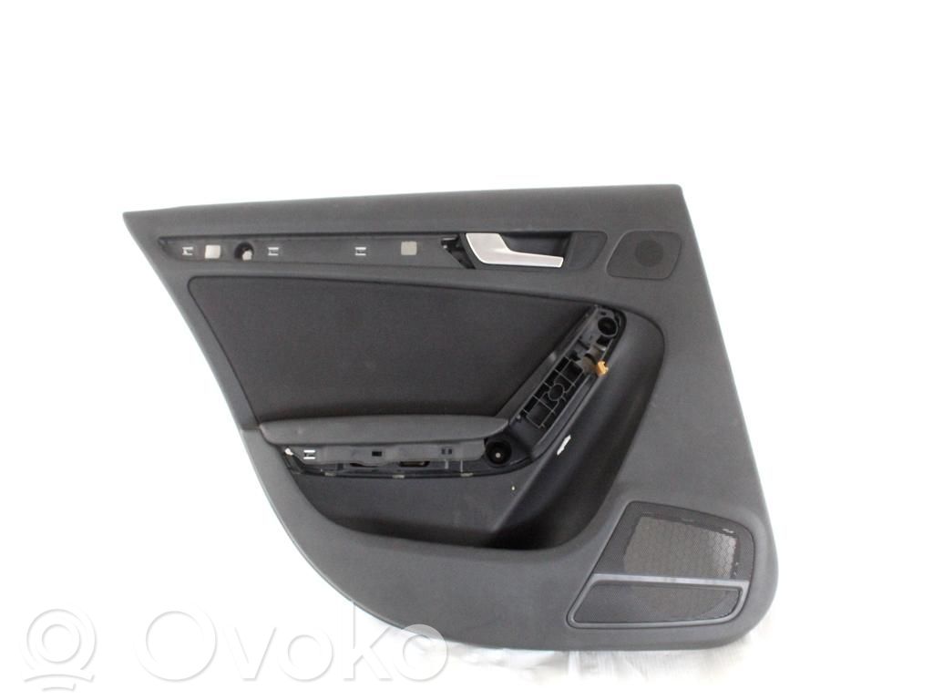 Audi A4 S4 B8 8K Takaoven verhoilu