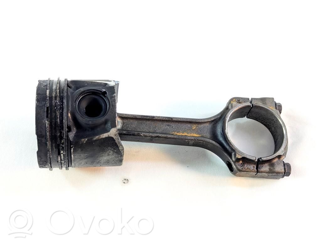 Fiat Punto (199) Pistón con biela