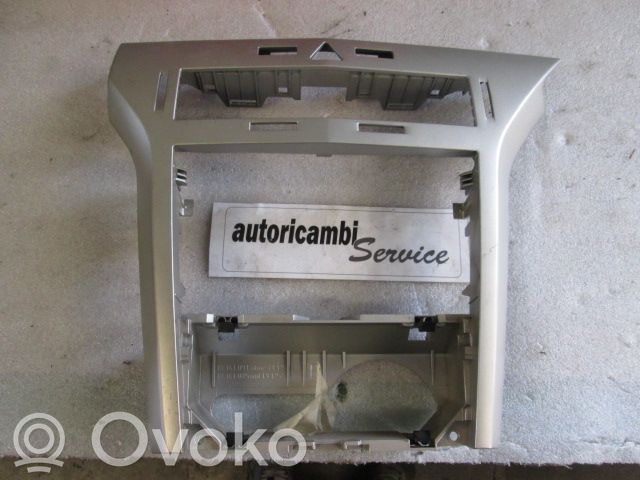 Opel Astra H Moldura del panel 