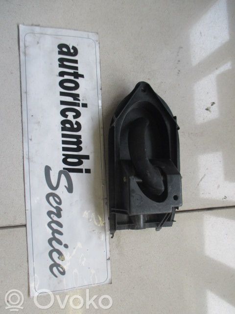 Manecilla interna puerta delantera   1066786