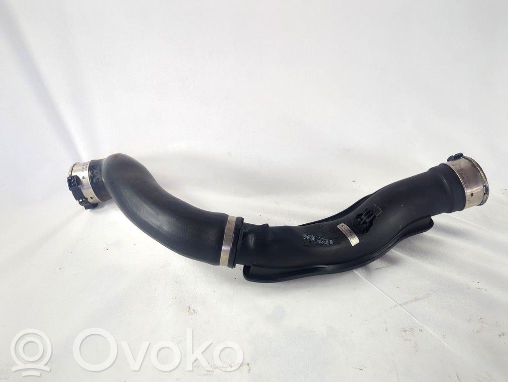 BMW 5 F10 F11 Schlauch / Leitung Ladeluftkühler 