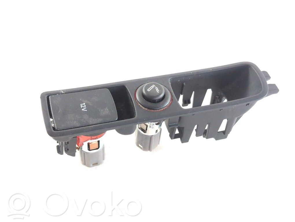 Audi Q3 8U Element deski rozdzielczej 