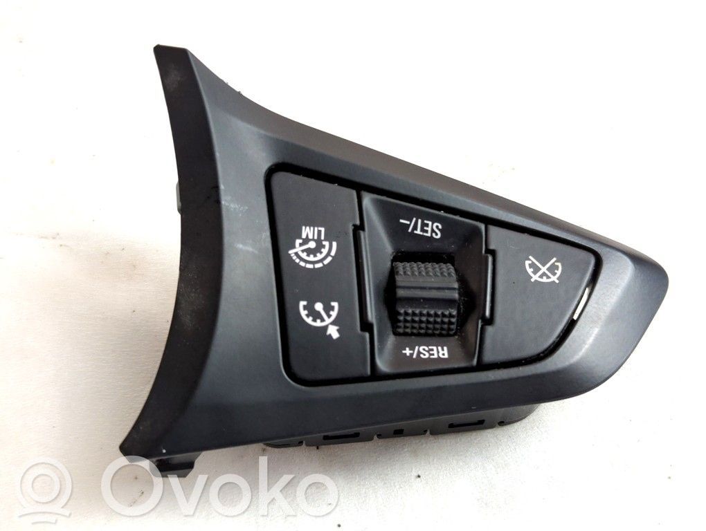 Opel Corsa E Tasten Schalter Multifunktionslenkrad 