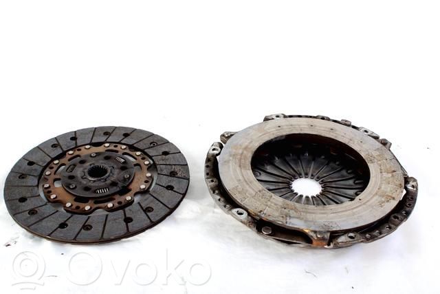 Kit d'embrayage   9M517550AA