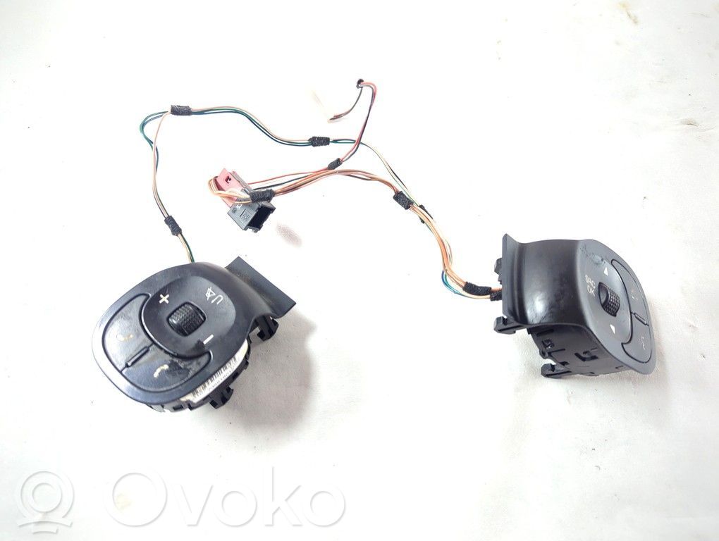 Fiat Panda III Boutons / interrupteurs volant 