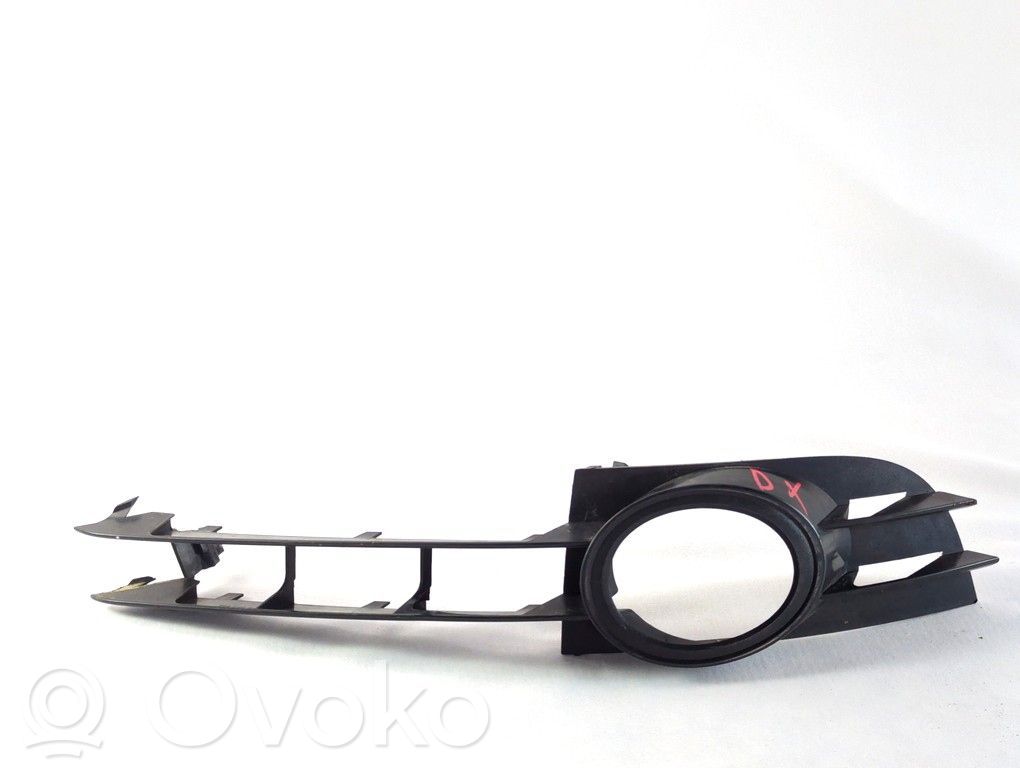 Etusumuvalon ritilä   4F0807682