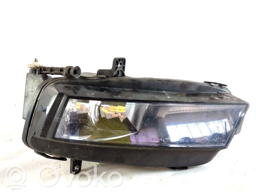 Luz de niebla delantera   5G0941661D