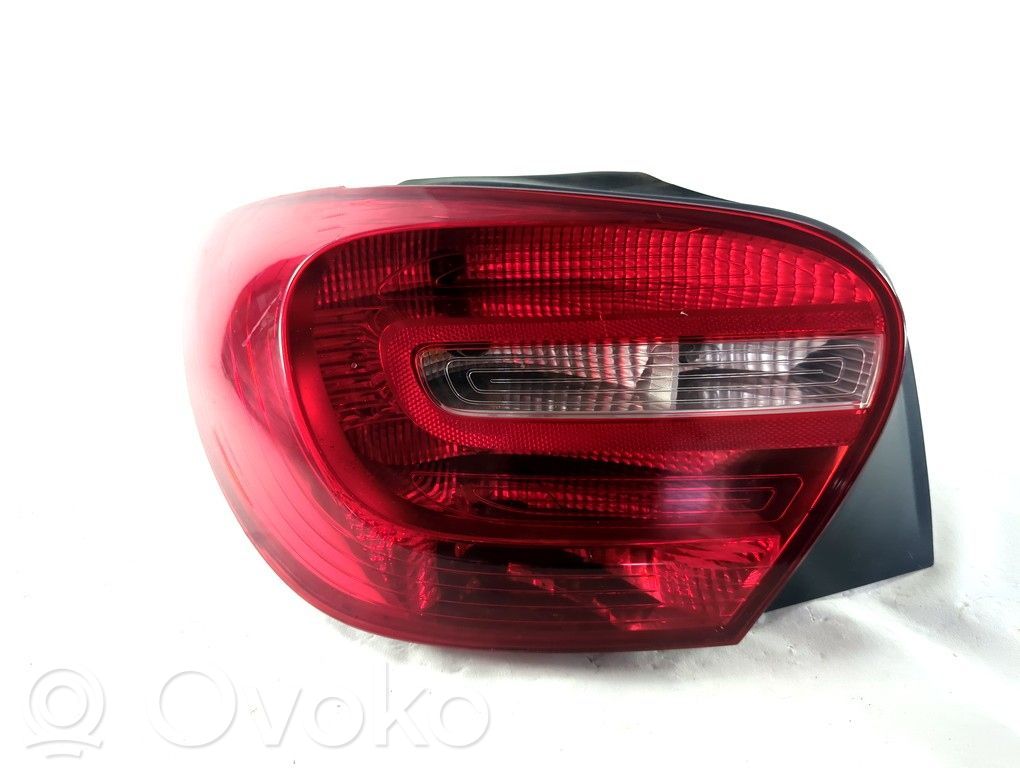 Mercedes-Benz A W176 Lampă spate în caroserie