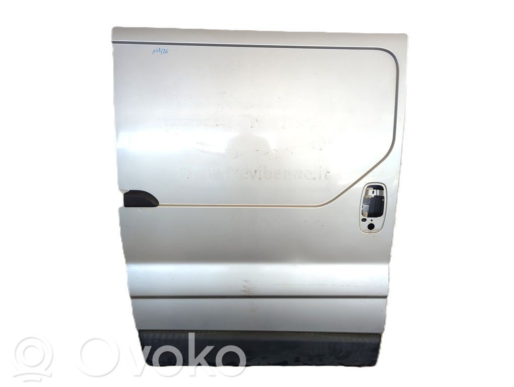 Opel Vivaro Puerta trasera 