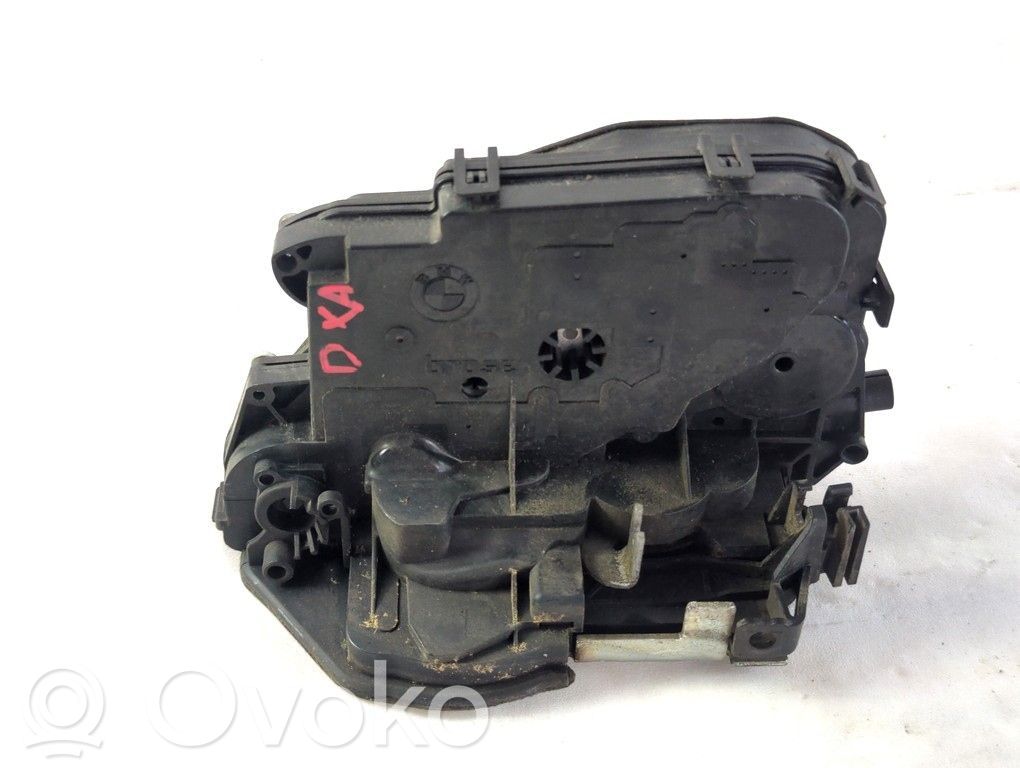 BMW 3 E92 E93 Zamek drzwi tylnych 