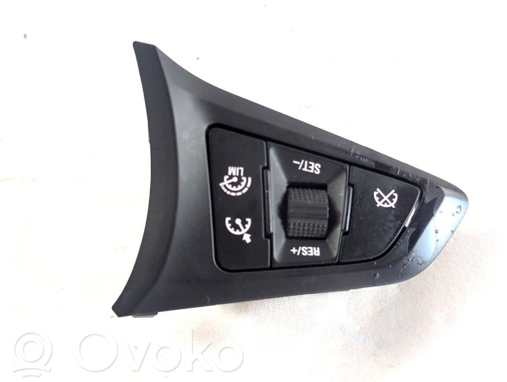 Opel Corsa E Interruptores/botones de la columna de dirección