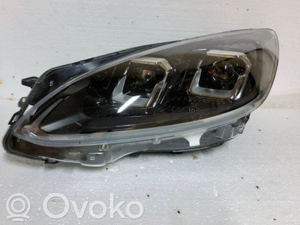 Ford Kuga III Lampa przednia 