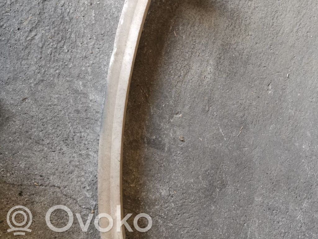 Audi A2 Etupuskurin poikittaistuki 