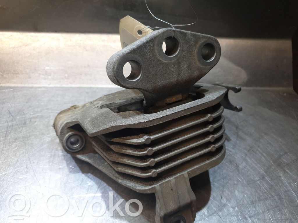 Engine mount bracket   13248479