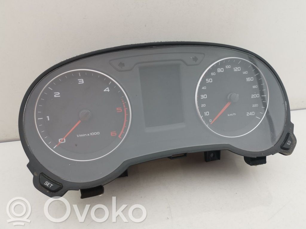 Audi A1 Speedometer (instrument cluster) 
