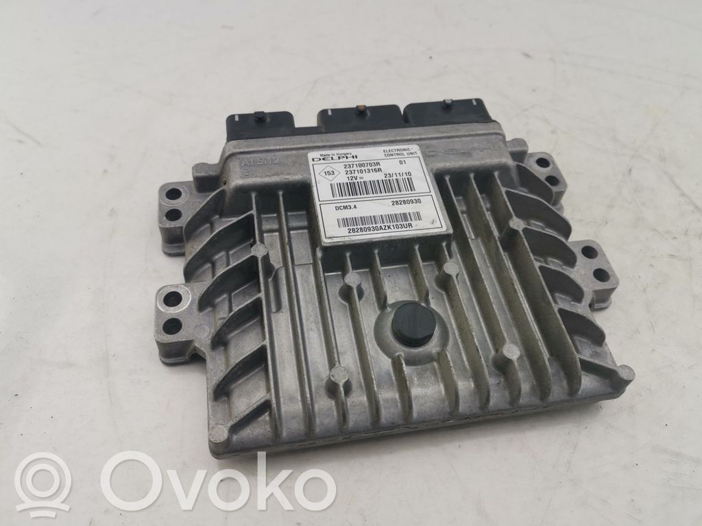 Dacia Sandero Engine control unit/module 
