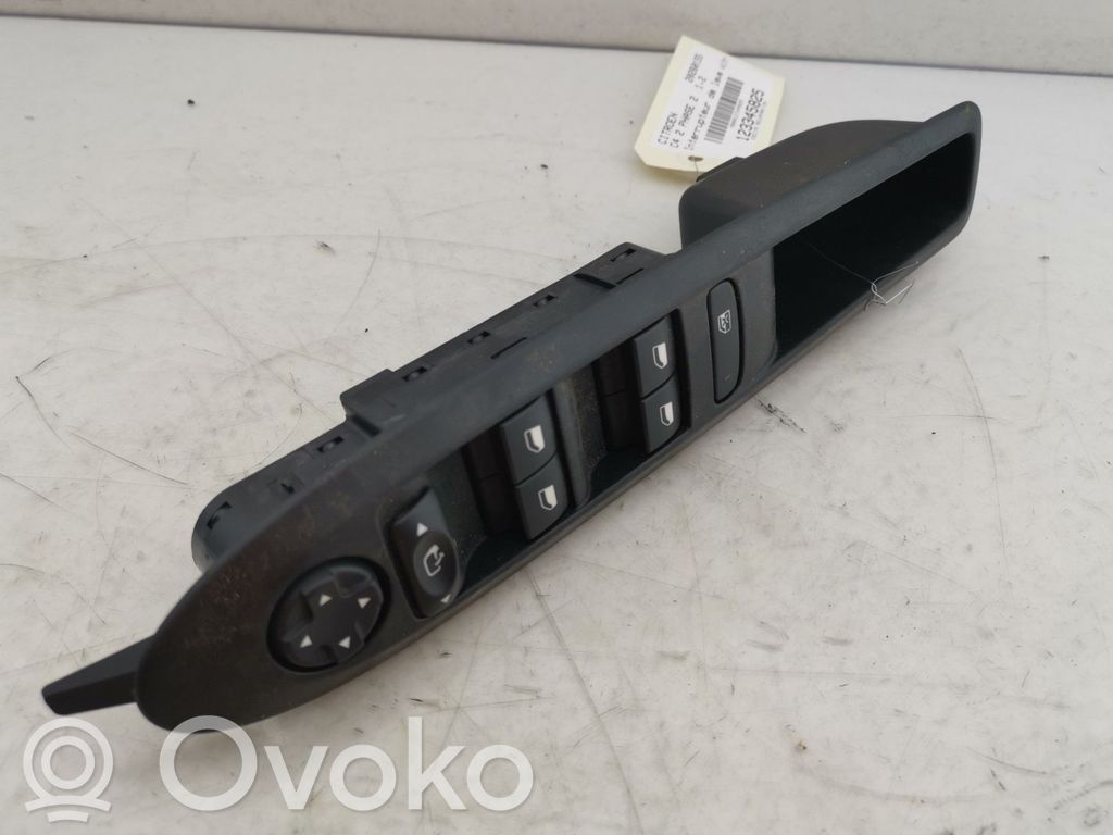 Electric window control switch   6490JV