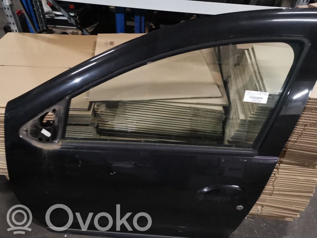Dacia Logan II Priekinės durys 